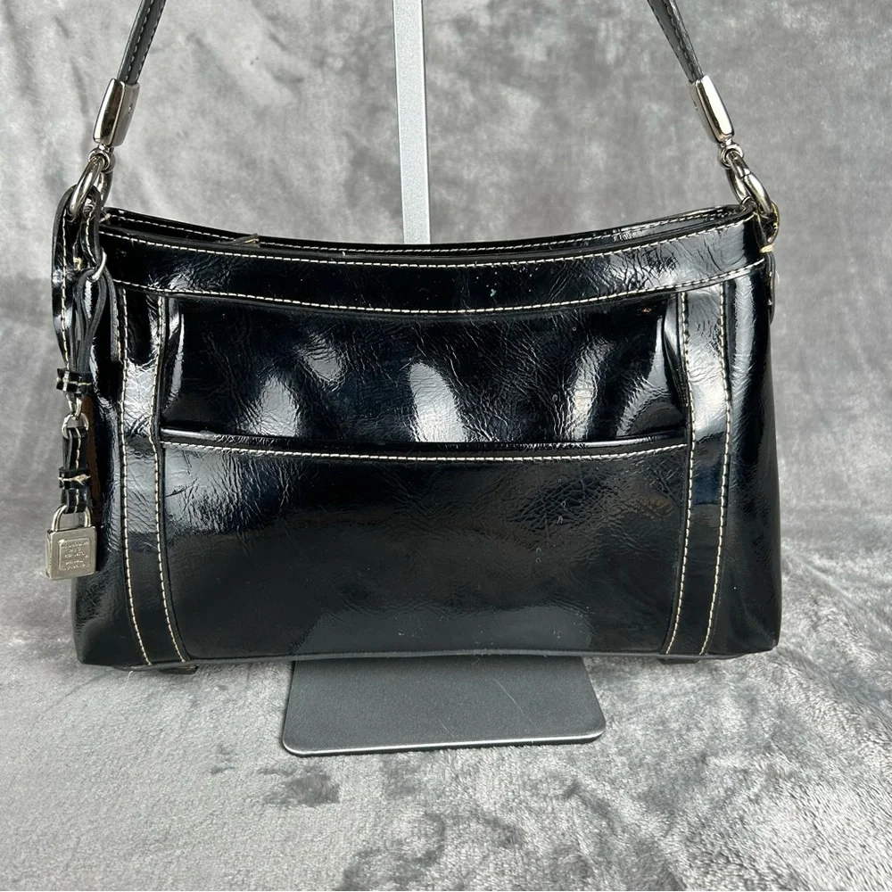 Vintage Liz‎ Claiborne Y2K Shoulder Bag Black Faux Patent Leather Bag